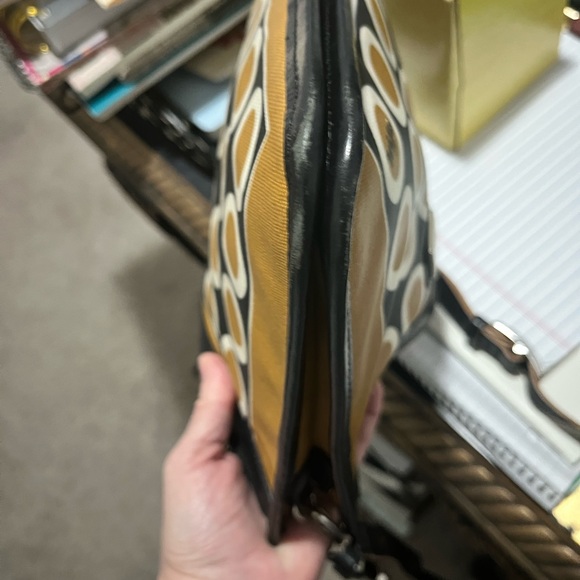 Brighton Vera Crossbody - Picture 8 of 8